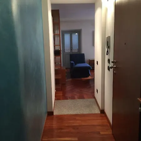 Beautiful House In The Heart Of Appartement Arona