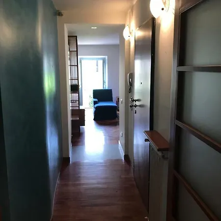 Beautiful House In The Heart Of Apartment *