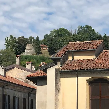 Beautiful House In The Heart Of Apartment *